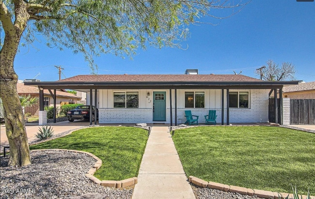 property at 422 E Balboa Dr