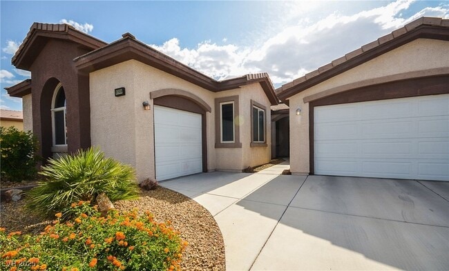 5729 Willie Saunders St in Las Vegas, NV - Building Photo - Building Photo