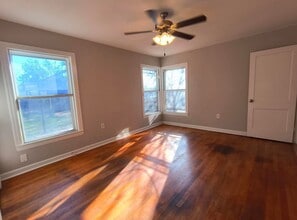 2211 Carlton Way in San Angelo, TX - Building Photo - Building Photo