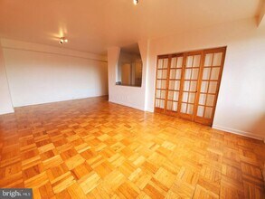 4301 Massachusetts Ave NW in Washington, DC - Building Photo - Building Photo