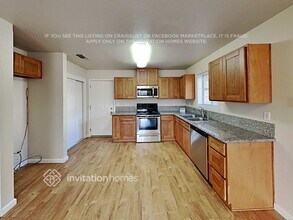 555 Spruce St in Dixon, CA - Foto de edificio - Building Photo