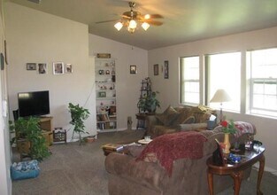 2829 Acacia Ave in Rifle, CO - Building Photo - Building Photo