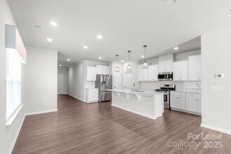 15520 Capps Rd in Charlotte, NC - Building Photo - Building Photo