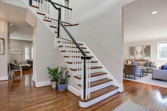 1412 Coventry Ln in Alexandria, VA - Building Photo - Building Photo