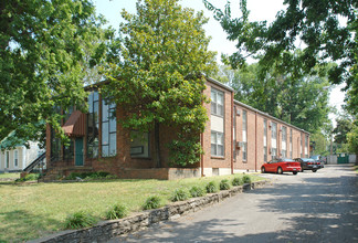 The Heatherwood Apartments in Nashville, TN - Building Photo - Building Photo