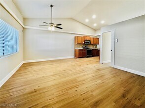 826 Wiggins Pass Rd in Naples, FL - Building Photo - Building Photo