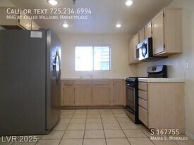 1921 Cutlass Dr in Henderson, NV - Building Photo