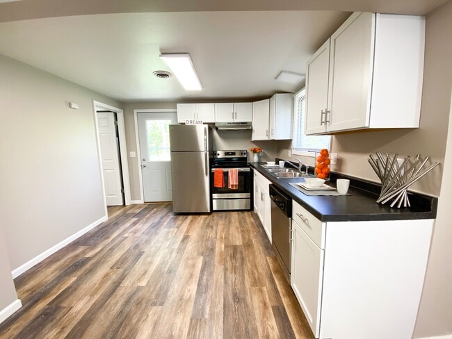 1721 Baird St in Madison, WI - Foto de edificio - Building Photo