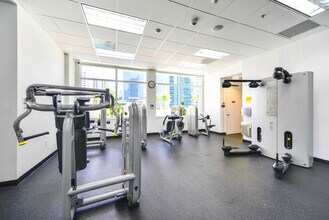 1 SE 12th St, Unit SI FL16-ID1492754P in Miami, FL - Foto de edificio - Building Photo