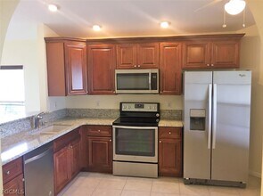 1421 SE 10th Terrace in Cape Coral, FL - Building Photo - Building Photo