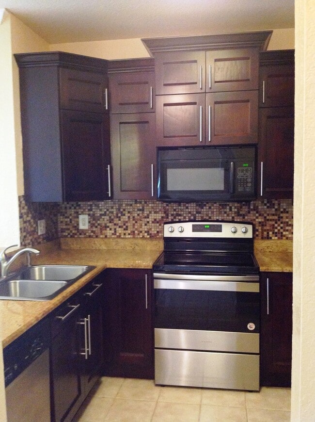 2612 Robert Trent Jones Dr in Orlando, FL - Building Photo - Building Photo