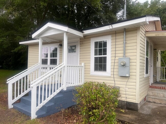 104 Milling St in Darlington, SC - Building Photo - Building Photo