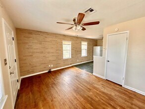 213 W 7th St in Edmond, OK - Building Photo - Building Photo