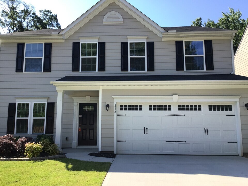 832 Silverwood Way in Simpsonville, SC - Building Photo