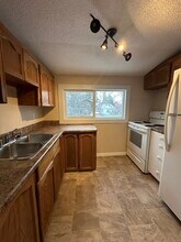 2168 Rae St in Regina, SK - Building Photo - Building Photo