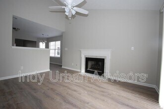 8021 Philadelphia Dr in Fishers, IN - Building Photo - Building Photo