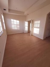 221 Greenwich Cir, Unit 210 in Jupiter, FL - Building Photo - Building Photo