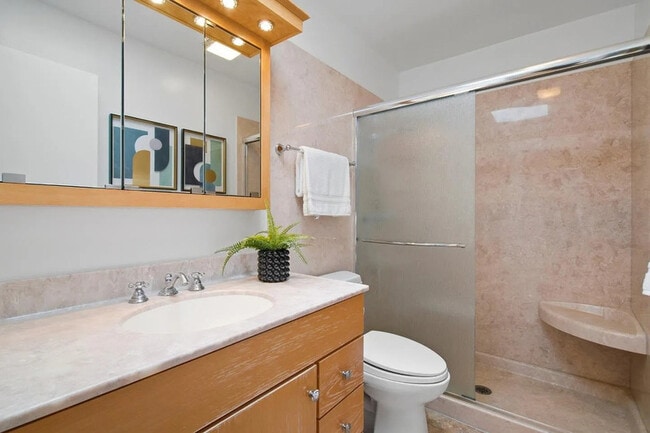 property at 501 W Fox Ct