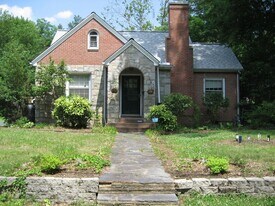 1005 Arnette Avenue in Durham, NC - Building Photo