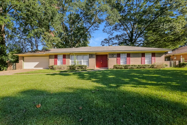 116 Old Canton Hill Dr