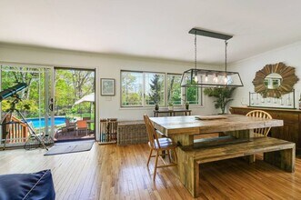 3 Quadrant Hill Rd in East Hampton, NY - Building Photo - Building Photo