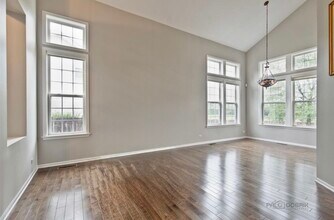 2213 Apple Hill Ln in Buffalo Grove, IL - Building Photo - Building Photo