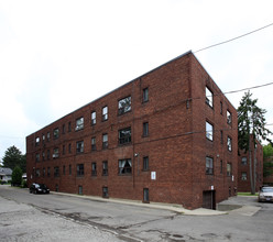 Lakeshore in Toronto, ON - Building Photo - Building Photo