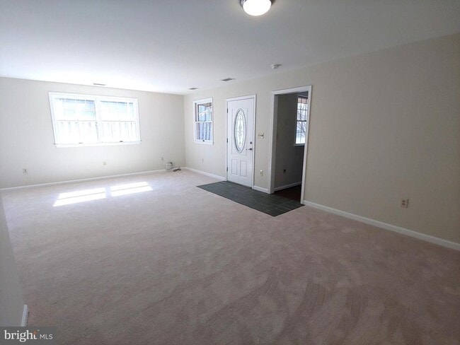 719 Monmouth Ave in Severna Park, MD - Building Photo - Building Photo