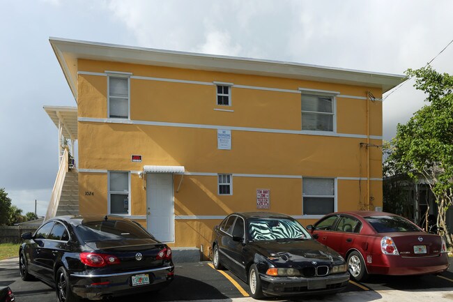 1024 20th St in West Palm Beach, FL - Building Photo - Building Photo