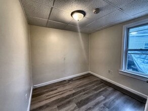 30 Stanley St in Lowell, MA - Building Photo - Building Photo