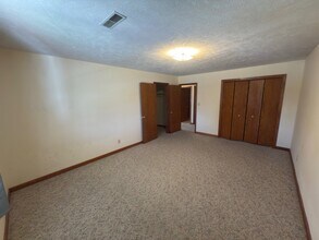 540 N Main St in Morton, IL - Building Photo - Building Photo