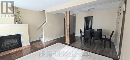 1994 Greenway Park Ln in Ottawa, ON - Building Photo - Building Photo