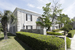 Cross Hill Apartments in Columbia, SC - Building Photo - Building Photo