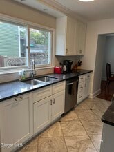 223 Lake Ave in Saratoga Springs, NY - Building Photo - Building Photo