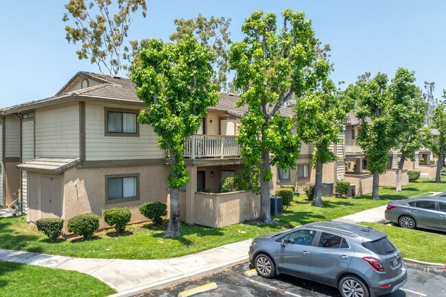 AMBERWOOD APARTMENTS in Chino, CA - Building Photo - Building Photo