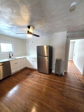 89 Armistice Blvd, Unit Unit 1R in Pawtucket, RI - Building Photo - Building Photo