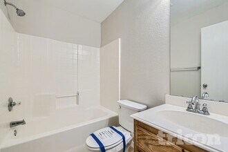 12713 Carpenter Ln in Rhome, TX - Building Photo - Building Photo