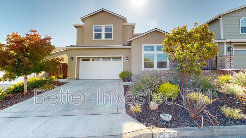 1807 Palisades Dr in Santa Rosa, CA - Building Photo