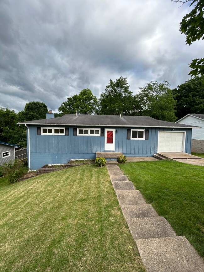 property at 1302 Lyndale Dr