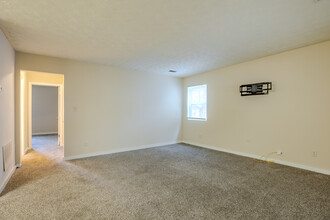 Spivey Crossing Apartments in Ellenwood, GA - Foto de edificio - Interior Photo