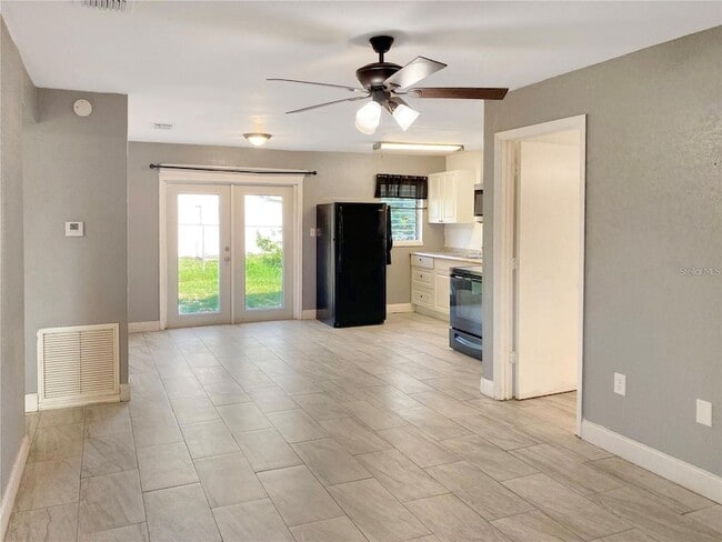 49 Orange Park Blvd in Lake Wales, FL - Building Photo - Building Photo