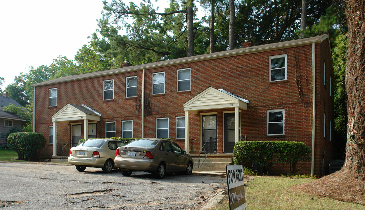 2907-2911 Wade Ave in Raleigh, NC - Foto de edificio