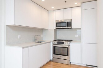 1400 Columbia Rd, Unit 11F in Boston, MA - Building Photo - Building Photo