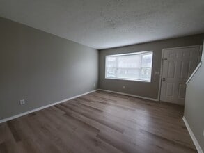 2598 Sawbury Blvd in Columbus, OH - Building Photo - Building Photo