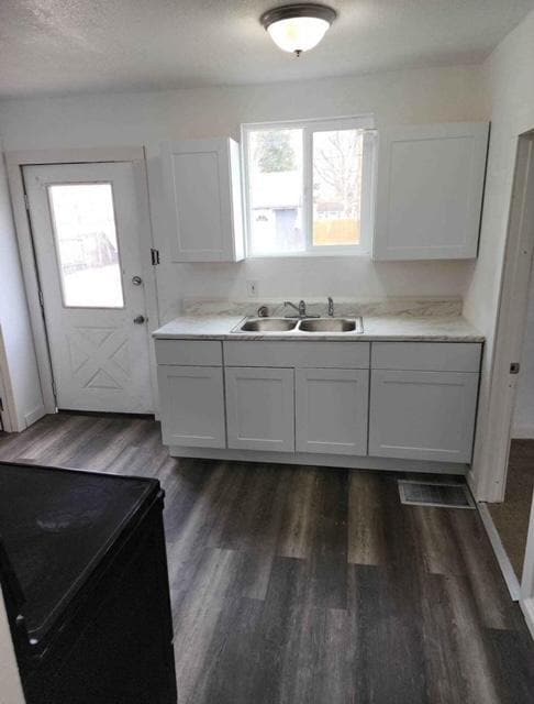 property at 610 Custer St