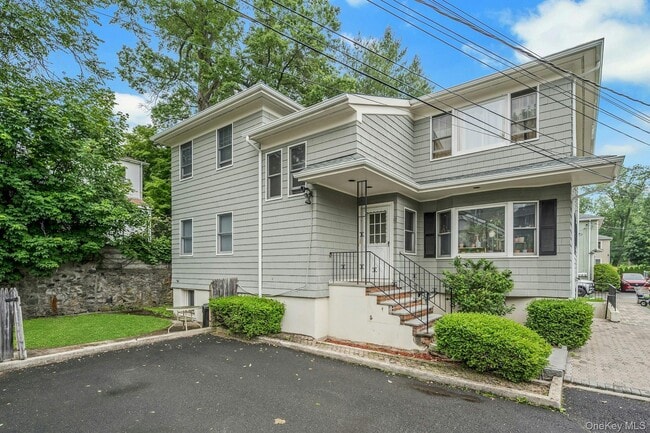 property at 12 Congress St