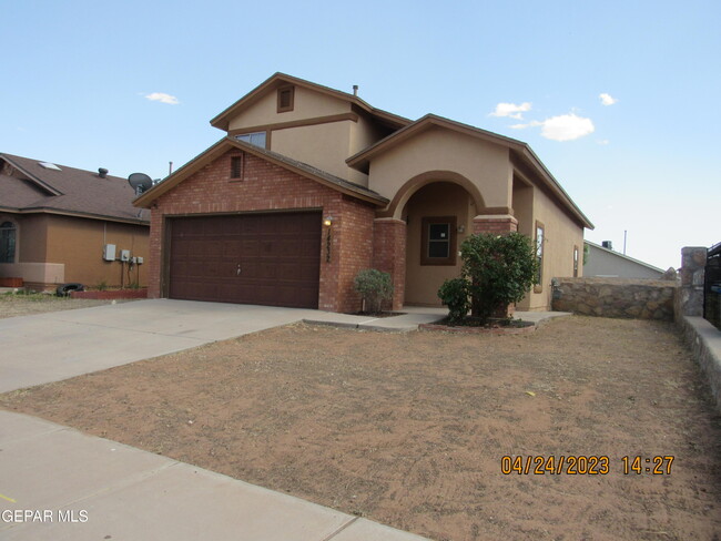 14232 Smokey Point Dr in El Paso, TX - Building Photo - Building Photo