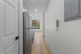 111 Bank St in Waterbury, CT - Foto de edificio - Building Photo