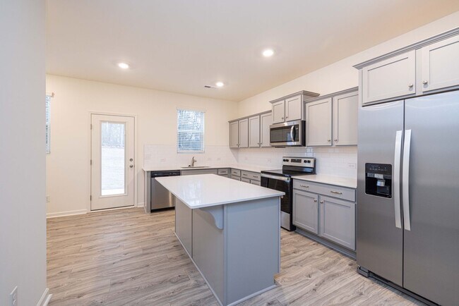 471 Kincaid Rd in Salisbury, NC - Foto de edificio - Building Photo