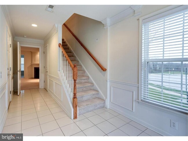 256 Hudson Dr in Phoenixville, PA - Building Photo - Building Photo